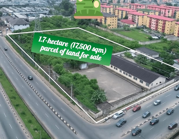 Expanse of Land in Surulere Lagos