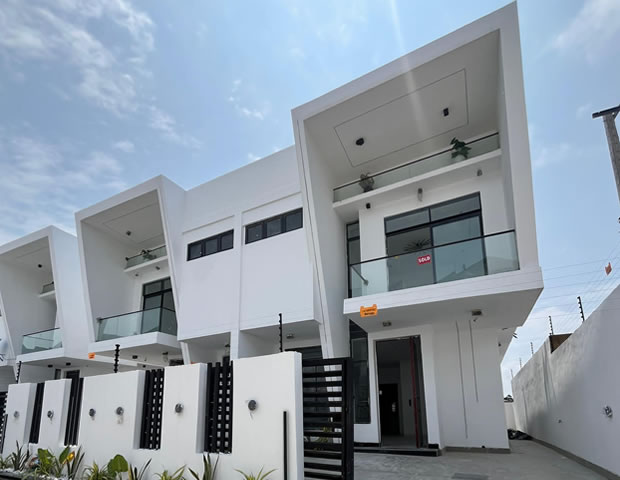 5 Bedroom Semi Detached Duplex